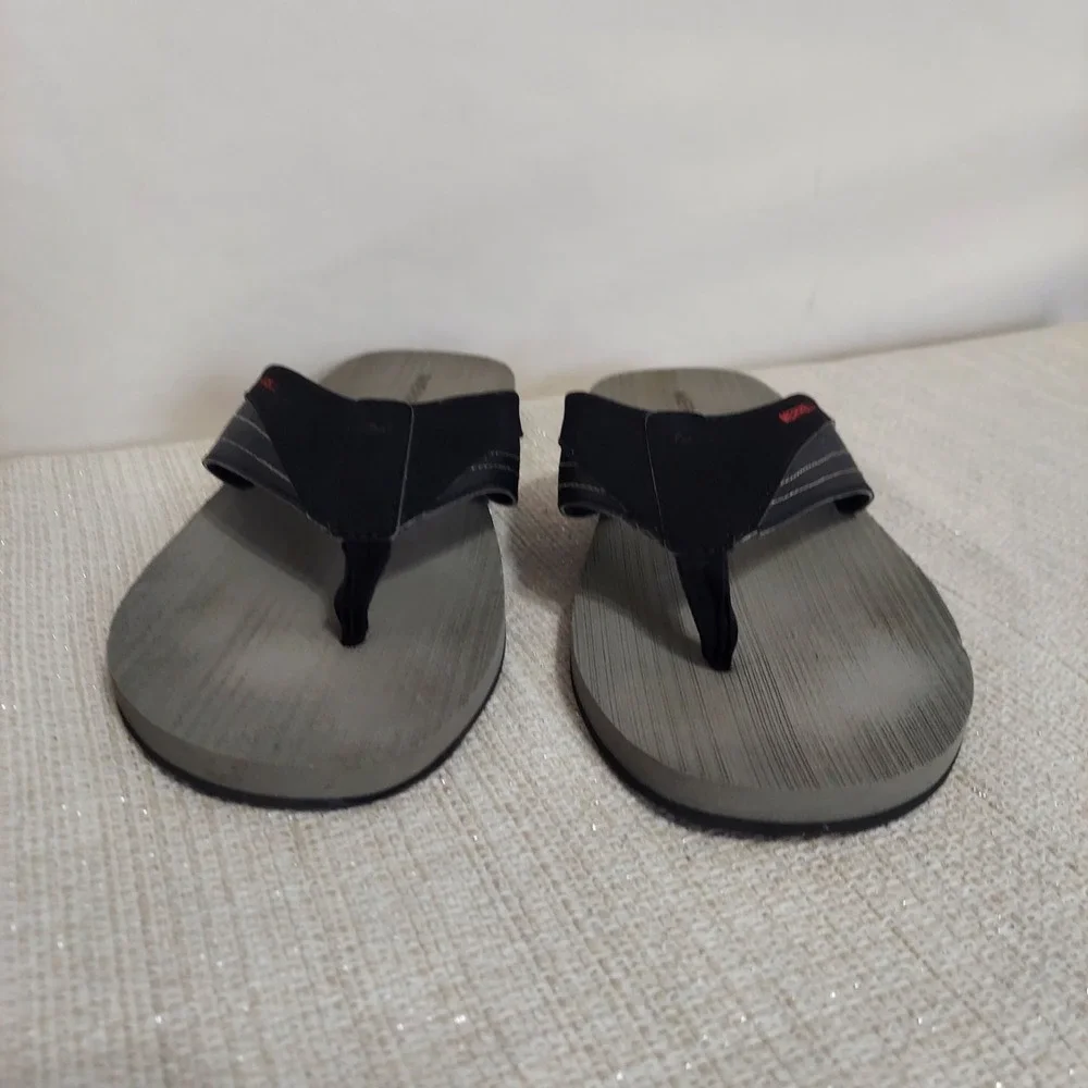 Merrell Flip Flop Sandals size 12‎ Men Black Red Gray